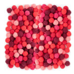 POMPONY POLIESTROWE 1 CM MIX CZERWONY, 120 SZT